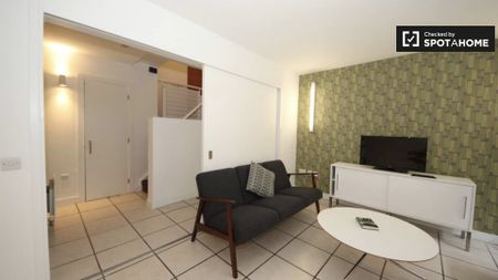 Stylish 3-bedroom apartment for rent in Old City, Dublin - Photo 4