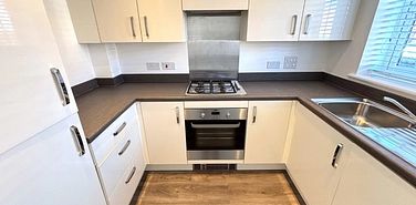 Dorman Avenue North, Aylesham, Canterbury, CT3 3BP, Kent - Photo 2