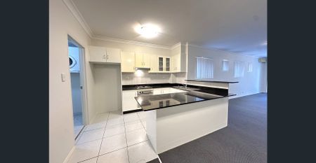 MODERN ELEGANCE MEETS CONVENIENCE! - Photo 3