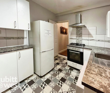 4 bedroom terraced house to rent - Photo 4