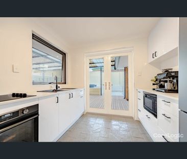 24 Berkshire Dr, Beldon, WA 6027 - Photo 1