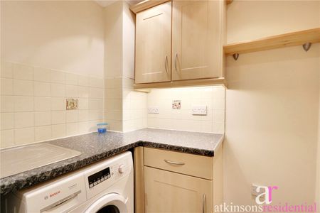 Dudrich Mews, Enfield, Middlesex, EN2 8FR - Photo 4