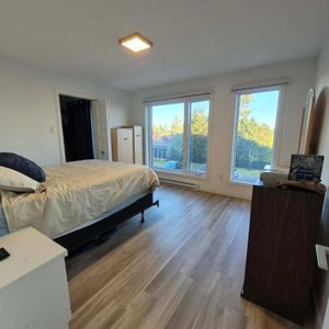 Bail à céder – Grand 4 ½ style condo | 1 566 $/mois - Photo 2