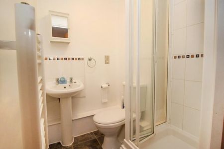 2 Bedroom Apartment - Second Floor - Photo 2