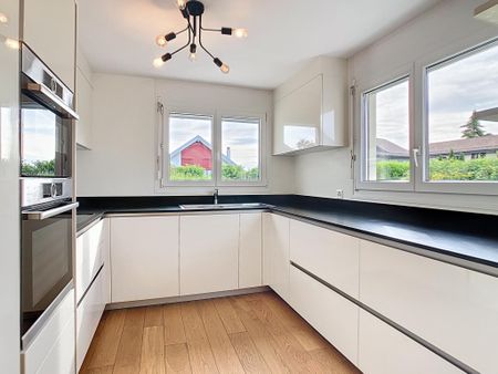 Jolie maison en pignon au centre de Founex - Photo 2