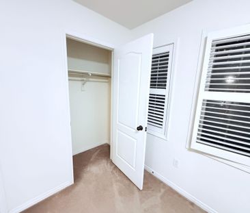 For Lease - 37 Magpie Way, Whitby, Ontario - Photo 3