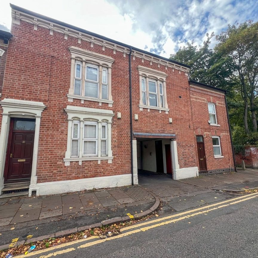 1 Bed Flat, Walnut Street, LE2 - Photo 1