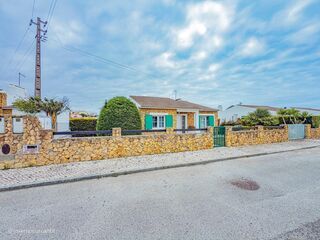House Isolated 3 bedrooms for rent Ericeira Mafra - garden, barbecue, garage, equipped kitchen, swimming pool, central heating, boiler - Photo 2