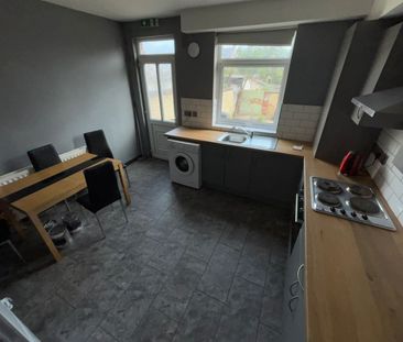 1 bed House Share - To Let - Photo 6