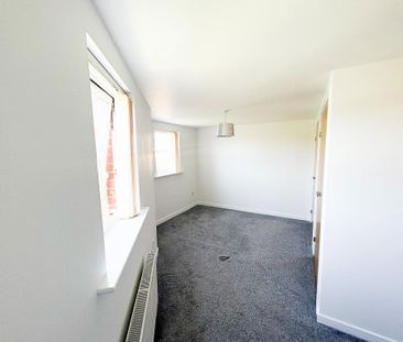 Farrier Court - Photo 2