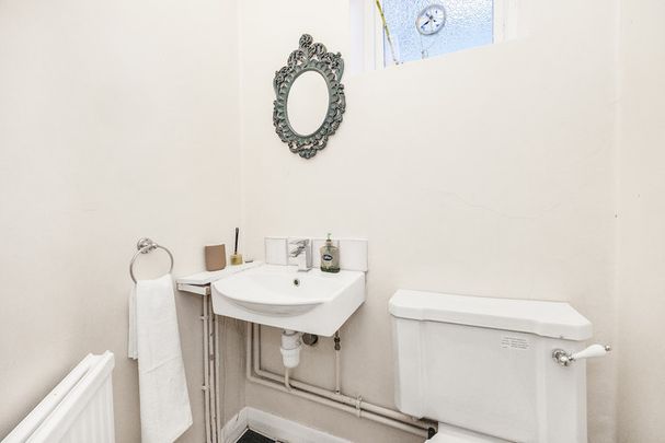 Nelson's Yard - Photo 1