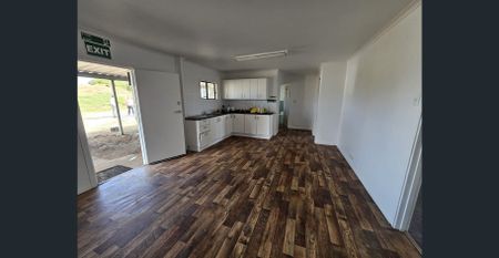 Rental Property in Waterloo Corner - Ideal for Families or Tradespeople - Photo 4