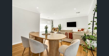 Beautifully Renovated Rear Homette in Niche Group! - Photo 4