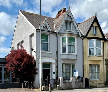 4 bedroom terraced house to rent - Photo 2