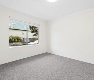 Sun-Filled Two-Bedroom Apartment in Prime Location - Photo 4