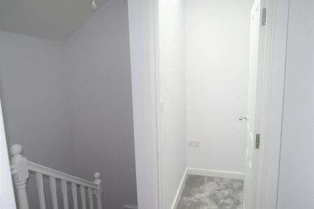 Salisbury Street, FORDINGBRIDGE - Photo 3