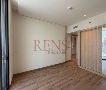 Spacious Layout | Stunning View | Prime Location - Photo 5