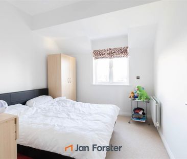 2 Bedroom Apartment - Photo 5