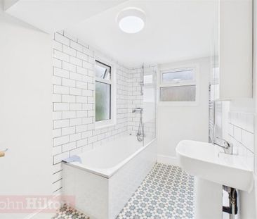 2 bedroom maisonette to rent - Photo 2