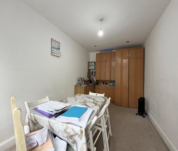 4 bedroom house to rent - Photo 2