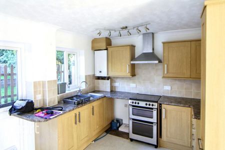 2 bedroom terraced house to rent - Photo 5