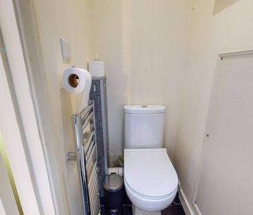 Studio to rent - Photo 6