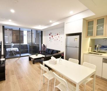 One Bedroom Plus Study With Built-in Wardrobes (unfurnished) - Photo 6