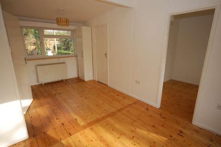 Cleeve Park, Chapel Cleeve, Minehead, Somerset, TA24 - Photo 2