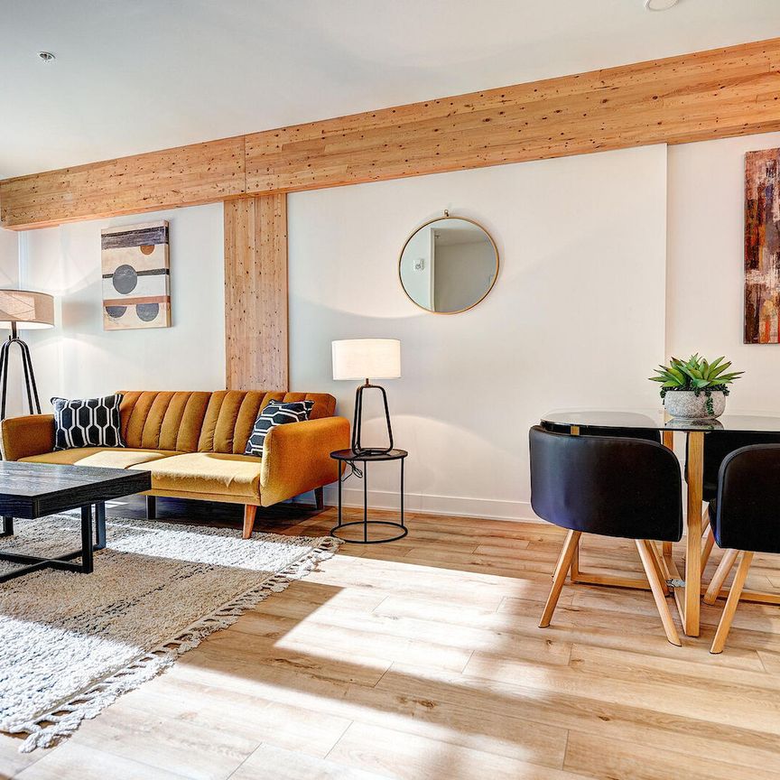 305 Rue de la Montagne, Montréal, QC - Photo 1