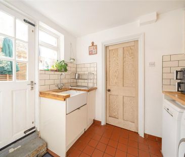 1 bedroom flat to rent - Photo 6