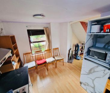 2 bedroom end of terrace house to rent - Photo 1