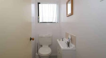 Charming Home in Johnsonville - Photo 5