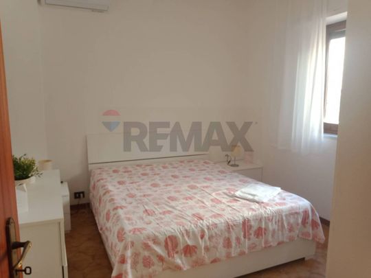 Trilocale via dei Malavoglia 20, Centro, Aci Castello - Photo 1