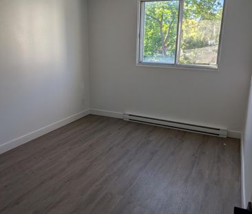 Grand 5 1/2 | 6 électroménagers inclus | Promo en cours! - Photo 3