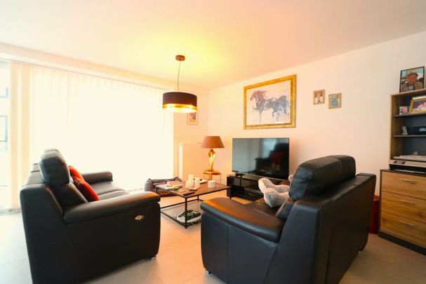 Appartement te huur - Photo 1