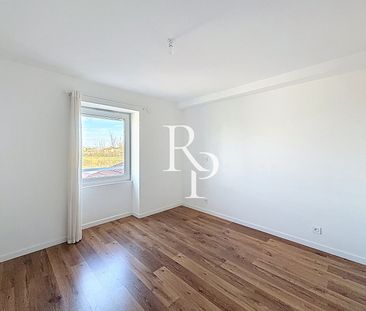 Maison avec 5 chambres de 161,74m² au sol (142,56m² Carrez), - Photo 5