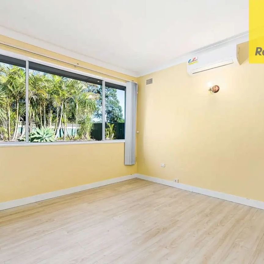 “Spacious 3-Bedroom, 1-Bathroom Home” - Photo 1