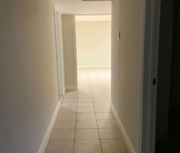 For Lease - 89 Bond Crescent, Richmond Hill, Ontario - Photo 4