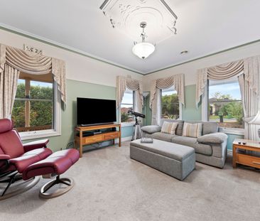 Beautiful and Unique Family Home - Heritage Springs Estate - Photo 5