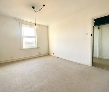 1 Bedroom - Photo 6