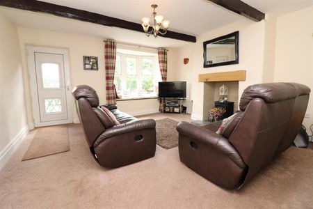 2 bedroom House To Let - Photo 2