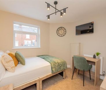 1 bedroom in a house share to rent - Photo 6