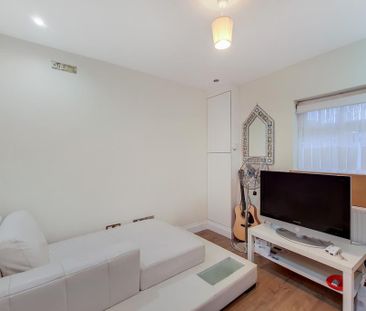 4 bedroom bungalow to rent - Photo 2
