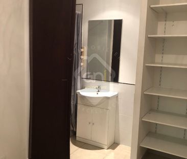 Appartement Nimes avec terrasse " rue Descartes", - Photo 2