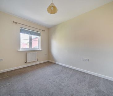 3 bedroom semi-detached house to rent - Photo 6