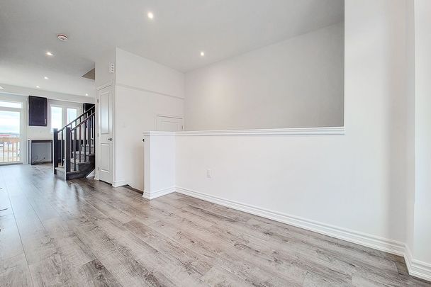 For Lease - 61 Soho Street Unit# 33, Hamilton, Ontario - Photo 1
