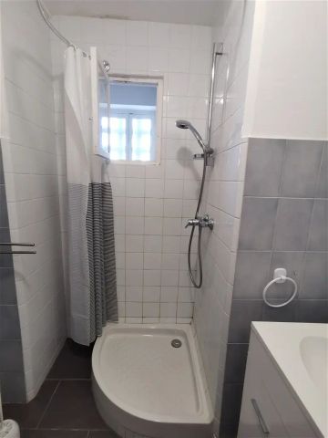 Location appartement 1 pièce - 25m² à Chambery (73000) - Photo 5
