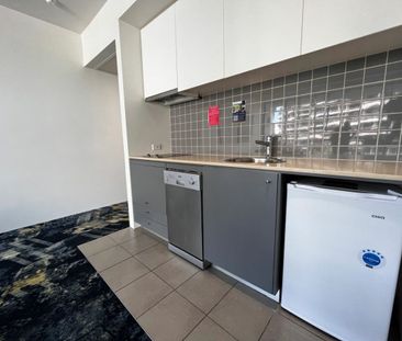803/1 Marlin Parade, Cairns City QLD 4870 - Apartment For Rent | Do... - Photo 4