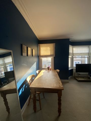 2 Bed Flat, Afghan Road, SW11 - Photo 3