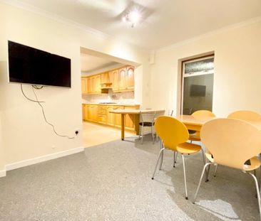 Salter Avenue, NORWICH - Photo 1